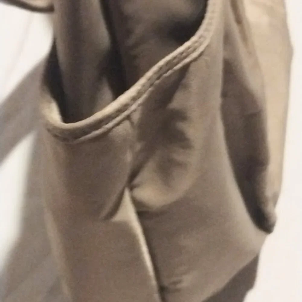 Travelon Anti theft Hobo Bag Purse/Travel bag